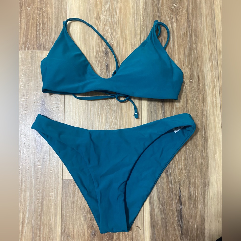 Teal green cheeky bikini from Zaful size small/4. Very soft material